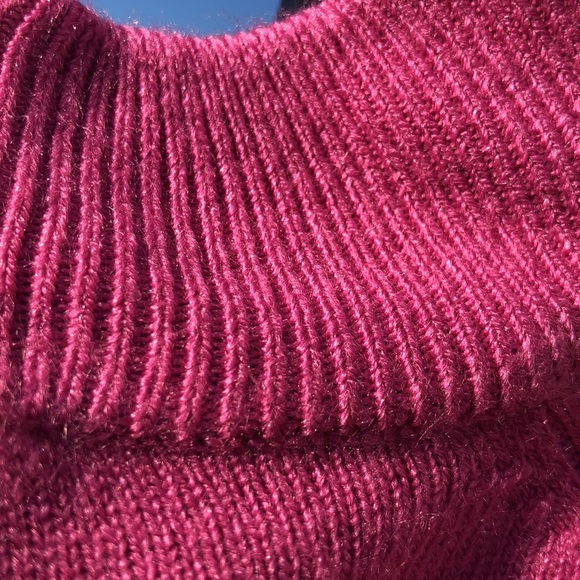 HOT PINK MOCKNECK SHORT SLEEVE SWEATER  - TOG SHOP XL GUC FLATTERI… - Picture 5 of 15